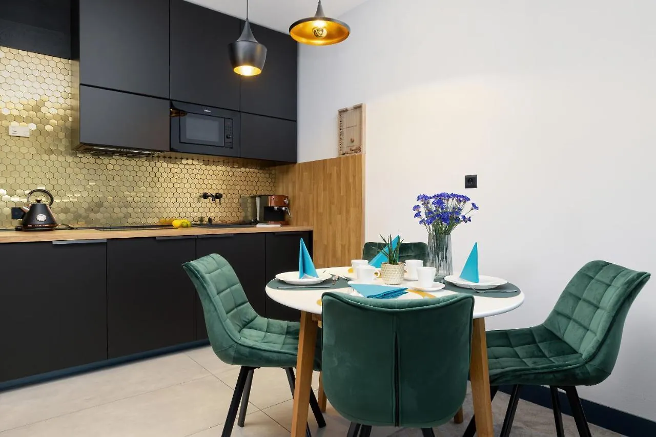 Etna Apartments Kolobrzeg By Noclegi Renters
